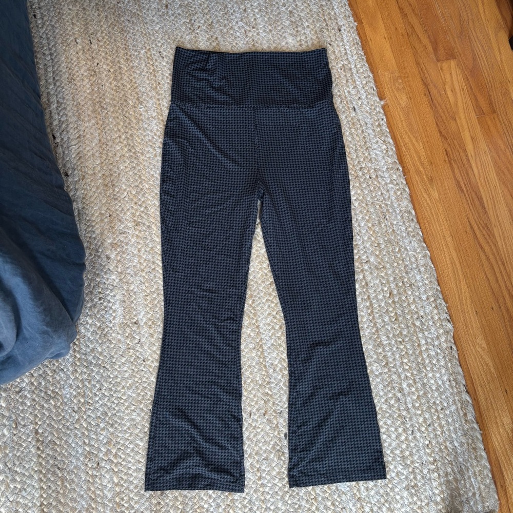 Hatch Maternity - Crop Flare Leggins